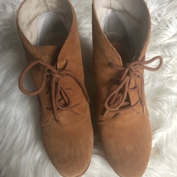 Michael Kors booties - Picture 1 of 6